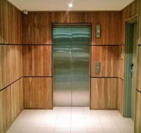 Caroline Serviced Apartments Brighton - Accommodation Tasmania