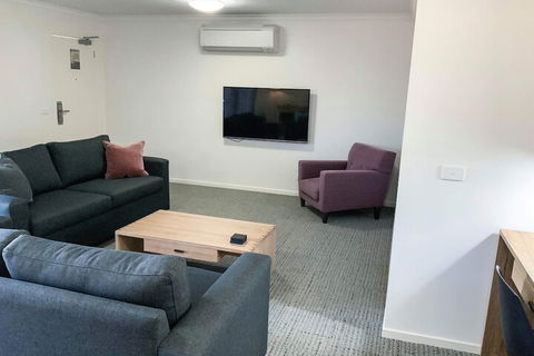 Quest Sale - Accommodation Tasmania 7