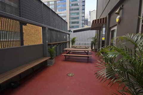 Base Brisbane Embassy - Accommodation Tasmania 4