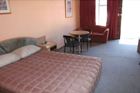 Nandewar Motor Inn - Accommodation Tasmania 5