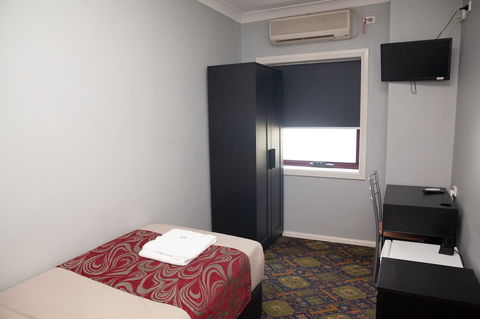 Royal Hotel Singleton - Accommodation Tasmania 5