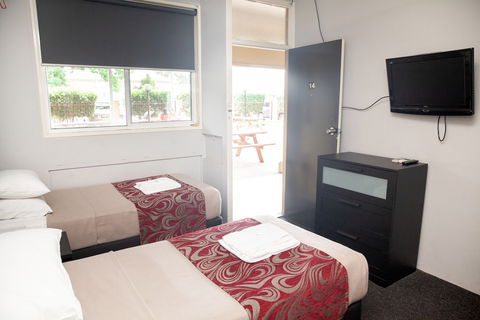Royal Hotel Singleton - Accommodation Tasmania 2