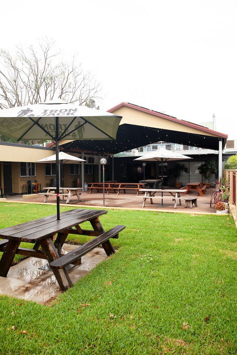 Royal Hotel Singleton - Accommodation Tasmania 0