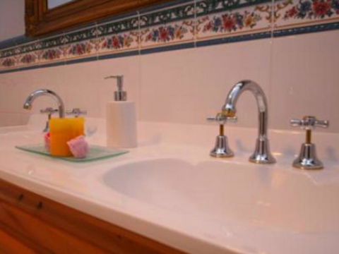 Quayside Cottages - Accommodation Tasmania 2