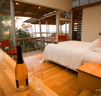 Sunrise at 1770 Holidays - Accommodation Tasmania