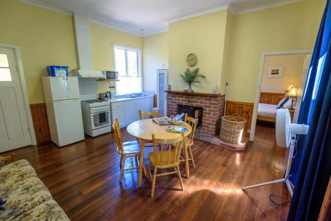 Lewana Cottages - Accommodation Tasmania 7