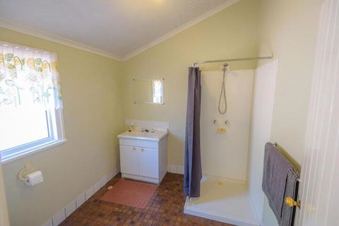 Lewana Cottages - Accommodation Tasmania 6