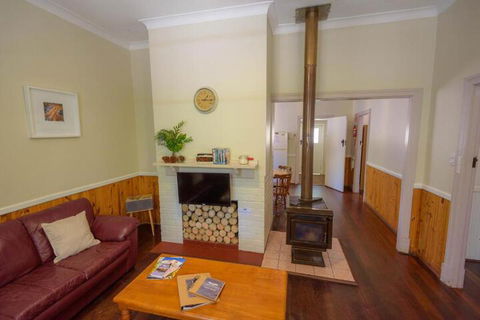 Lewana Cottages - Accommodation Tasmania 2