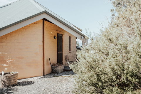 Kangaroo Ridge Retreat - Accommodation Tasmania 0