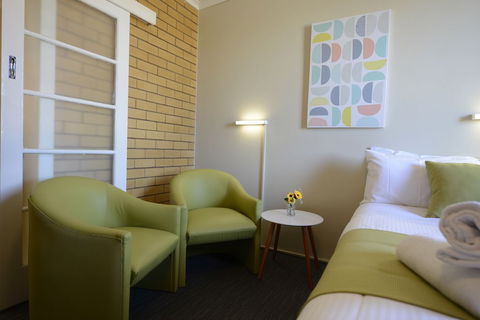 Sea Lake Motel - Accommodation Tasmania 4