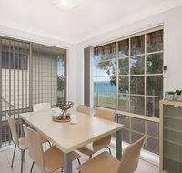 Toukley Lake House - Accommodation Tasmania