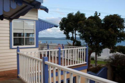 Lottis House - Accommodation Tasmania 0