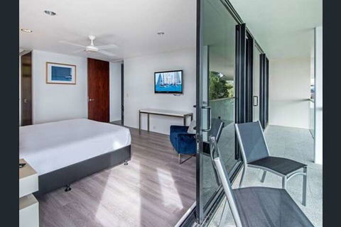 Waves 08 - Apartments - Accommodation Tasmania 7