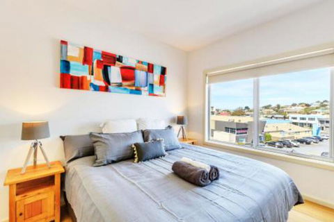 Bellerive Marina View Apartments NO 27 - Accommodation Tasmania 3