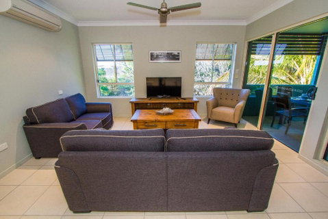 Beach Pad 2 - Accommodation Tasmania 2