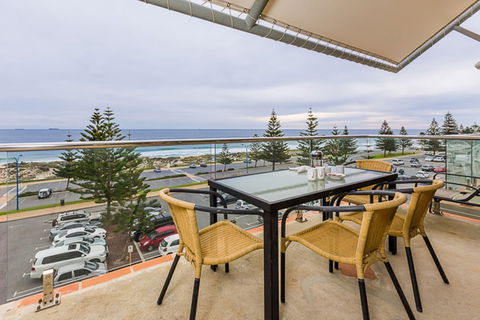 The White Pearl Penthouse - Accommodation Tasmania 1