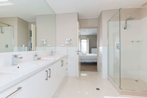The White Pearl Penthouse - Accommodation Tasmania 5