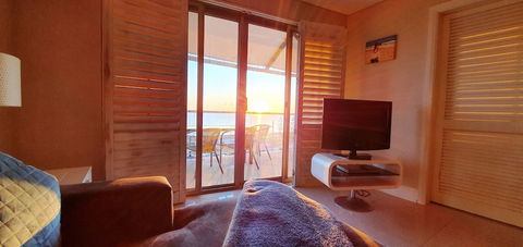 The White Pearl Penthouse - Accommodation Tasmania 6