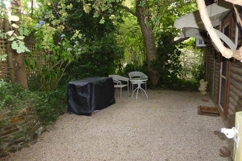 Aldgate Lodge Bed & Breakfast - Accommodation Tasmania 4
