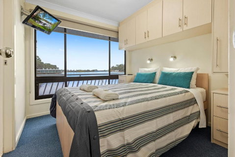Renmark River Villas & Boats & Bedzzz - Accommodation Tasmania 6