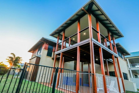 Beach Fansea - Accommodation Tasmania 1