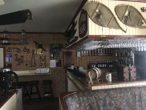 Snowy Mountains Coach And Motor Inn - Accommodation Tasmania 1