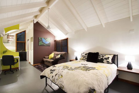 Airlie Beach Eco Cabins - Accommodation Tasmania 6