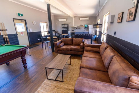 Oasis Newman - Accommodation Tasmania 4