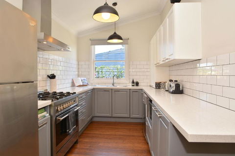 Lindas Cottage At The Hunter - Accommodation Tasmania 4