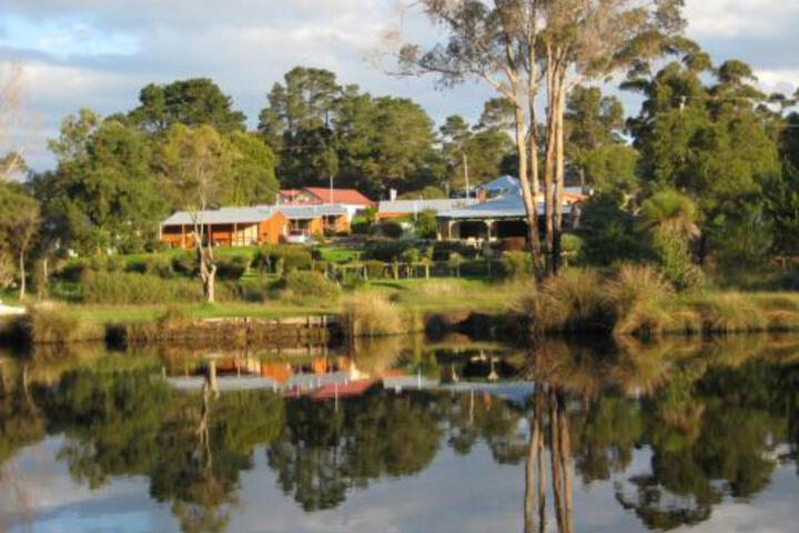 Nornalup WA Accommodation Tasmania