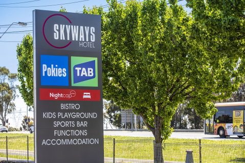 Nightcap At Skyways Hotel - Accommodation Tasmania 0