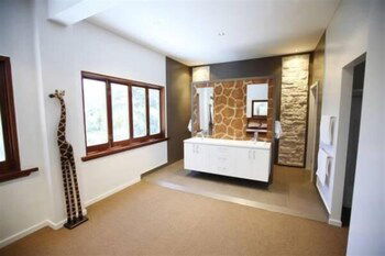 Nahmahlu - Accommodation Tasmania 4