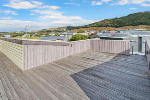 Felicity - Accommodation Tasmania 7