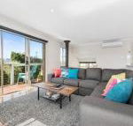 Coral Reef - Accommodation Tasmania