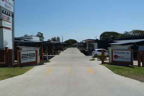 Moura Meridian Motel - Accommodation Tasmania 1