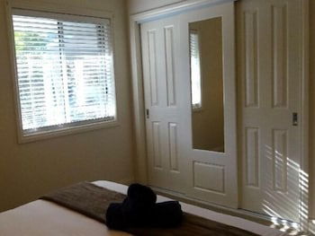 Ironbark - Deluxe Family Townhouse - Accommodation Tasmania 2
