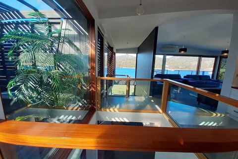 Amazing Unique Five-Star Waterfront Retreat - Accommodation Tasmania 2