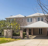 Inner Western Suburbs Retreat - Accommodation Tasmania