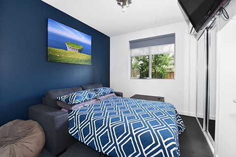 Close To Airport City & Shops - Accommodation Tasmania 6