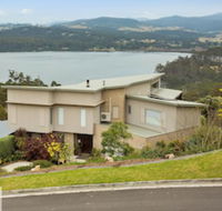 Ooranya - on Top Lake - Accommodation Tasmania