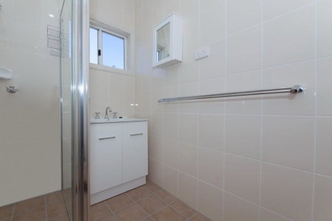 Pacific Units Unit 2 94 Magnus Street - Accommodation Tasmania 0