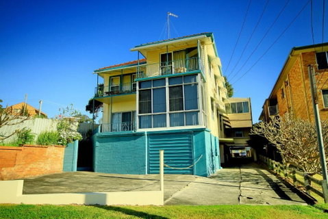 Pacific Units Unit 2 94 Magnus Street - Accommodation Tasmania 2