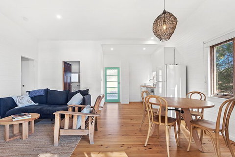 Thurlow Avenue 48 - Accommodation Tasmania 3