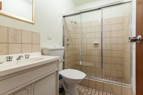 Bay Parklands Unit 50 / 2 Gowrie Avenue - Accommodation Tasmania 1
