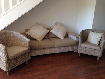 Taranaki - Accommodation Tasmania 5