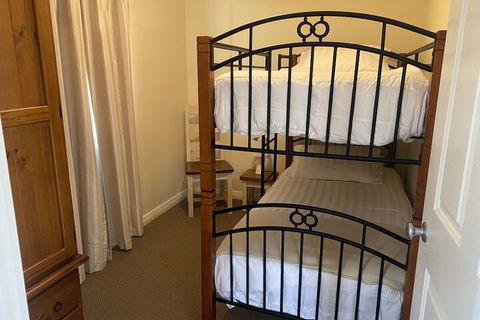 Manyat Peak Cottages - Accommodation Tasmania 2