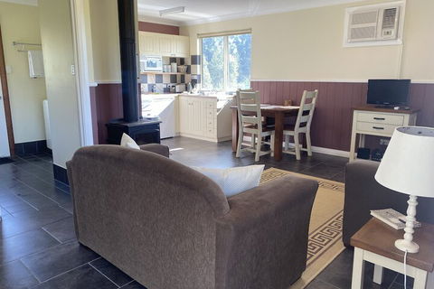 Manyat Peak Cottages - Accommodation Tasmania 3
