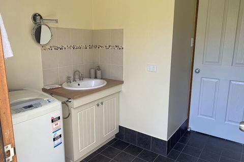 Manyat Peak Cottages - Accommodation Tasmania 5