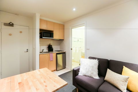 WILLOW, Carlton Studio Apartment - Accommodation Tasmania 1