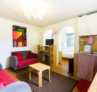 REID Fitzroy Studio Apartment - Accommodation Tasmania